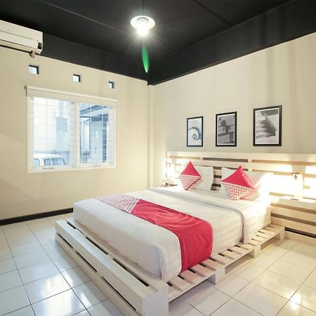 Oyo 260 Home 33 Bandung Exterior photo